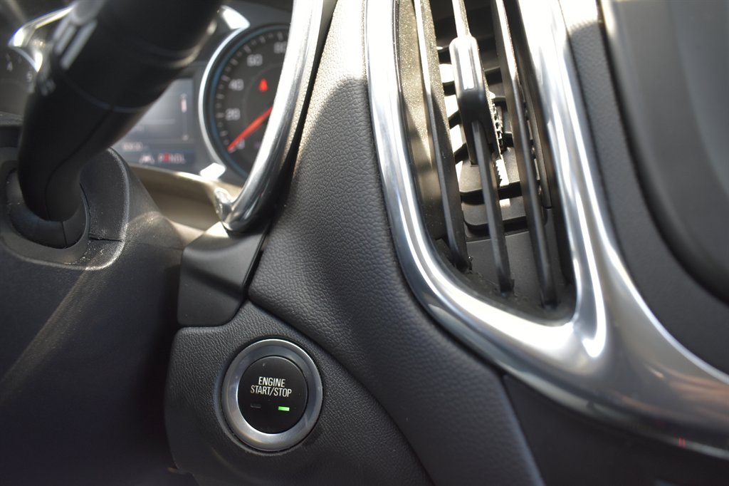 2021 Chevrolet Equinox LT - Photo 15