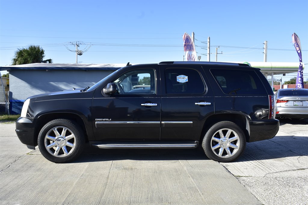 2013 GMC Yukon Denali photo 8