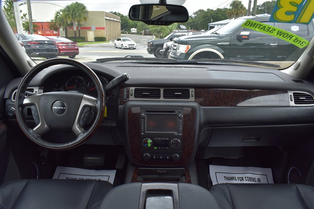 2013 GMC Yukon Denali photo 22