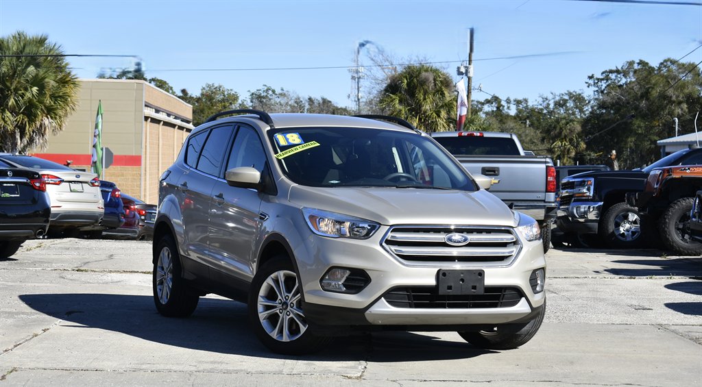 2018 Ford Escape SE's photo